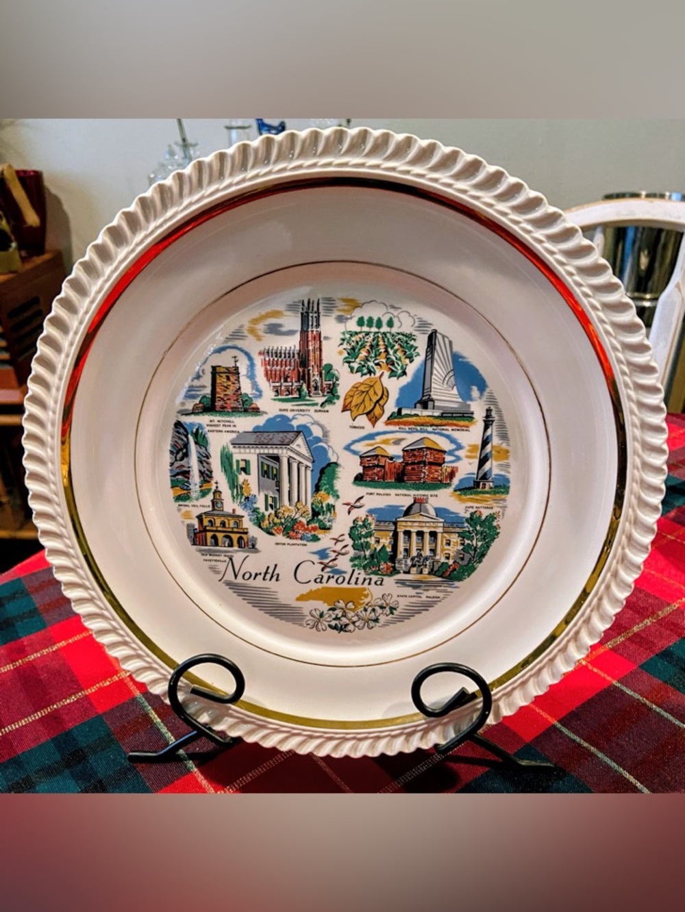 North Carolina Decorative Collector Plate - White with Multicolor Scene